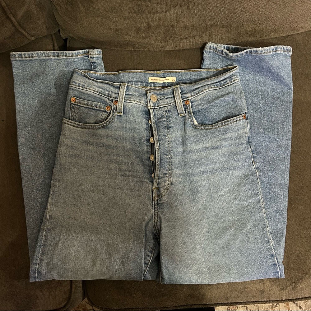 Levi’s Ribcage Ankle Straight